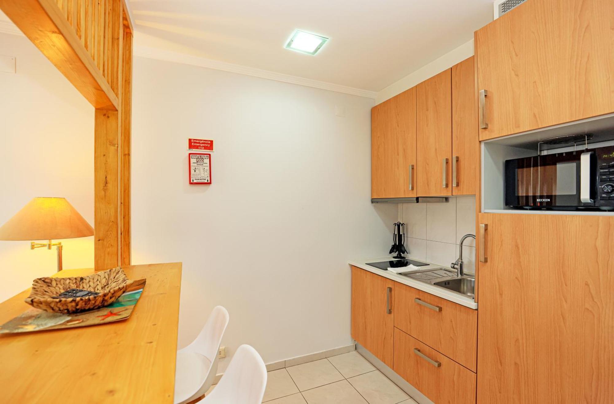 A01 - Marina Mirror Harbour Apartment Lagos Exterior photo